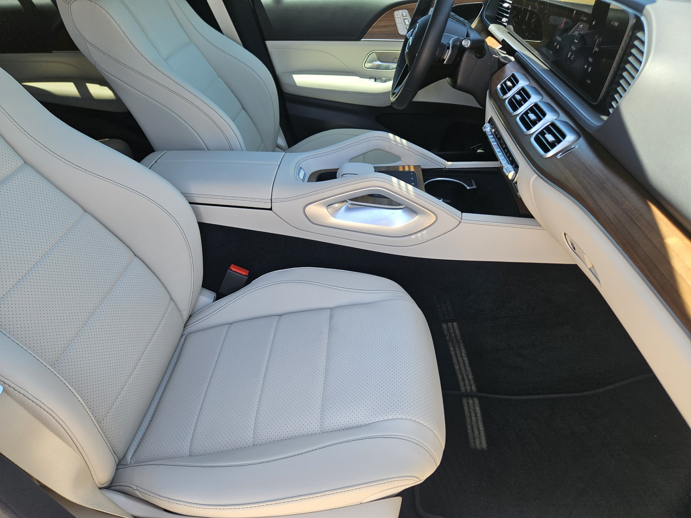 Certified 2025 Mercedes-Benz GLE 350 4MATIC image 13