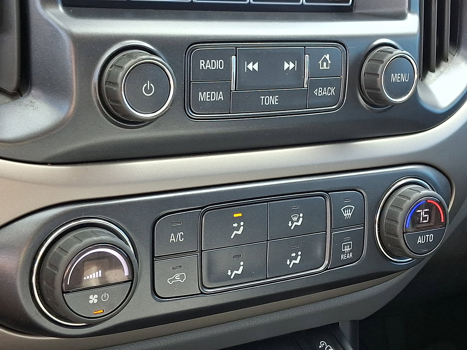 Used 2017 Chevrolet Colorado Z71 image 16