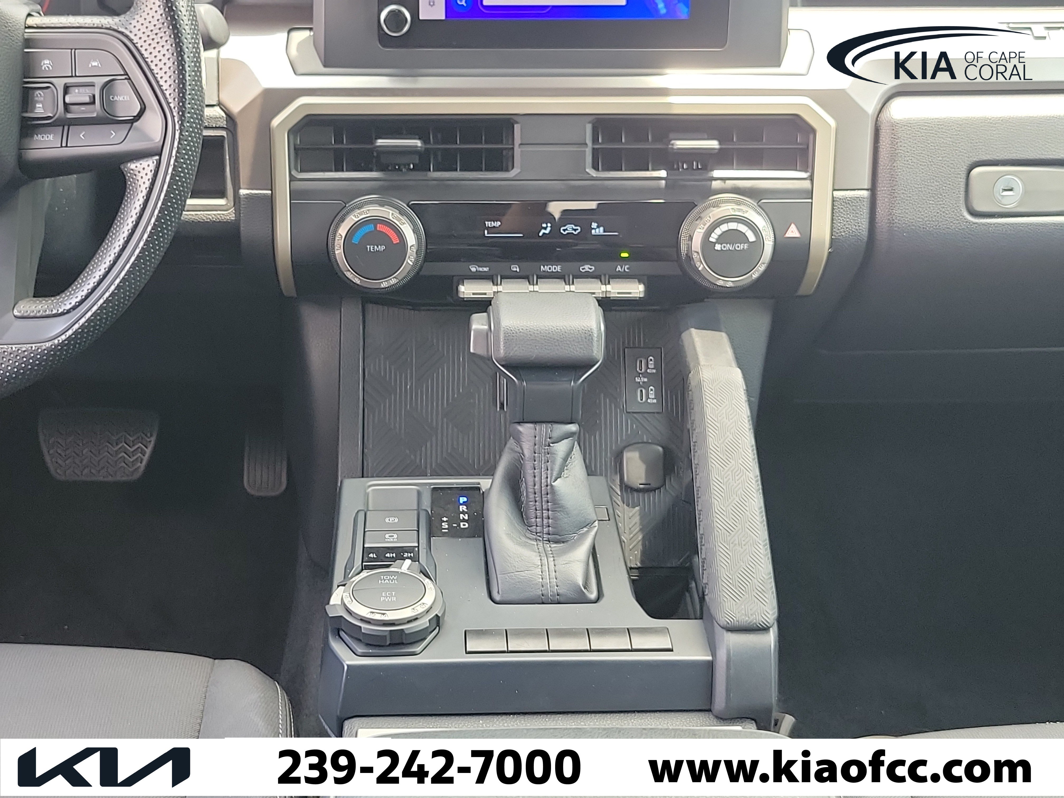 Used 2024 Toyota Tacoma SR5 AWD/4WD image 19