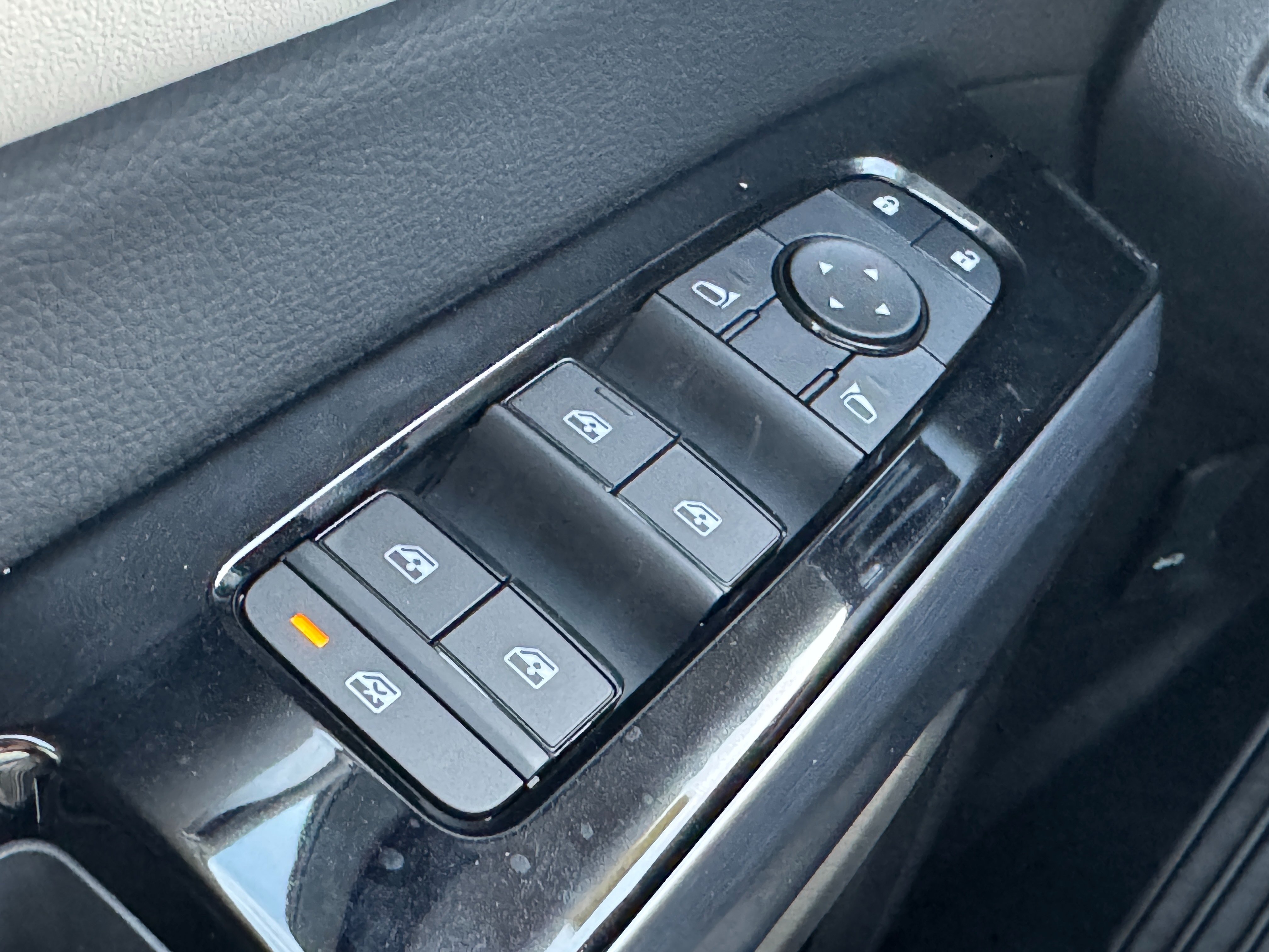 New 2026 Nissan Pathfinder SL w/ Cargo Package AWD/4WD image 22
