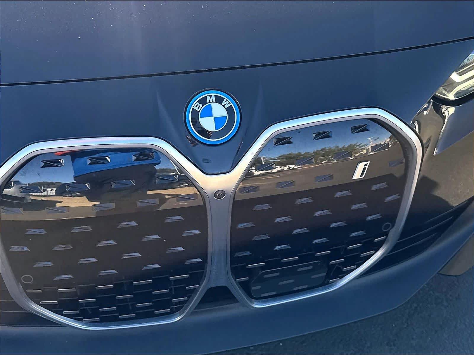 Used 2023 BMW i4 eDrive40 RWD image 30