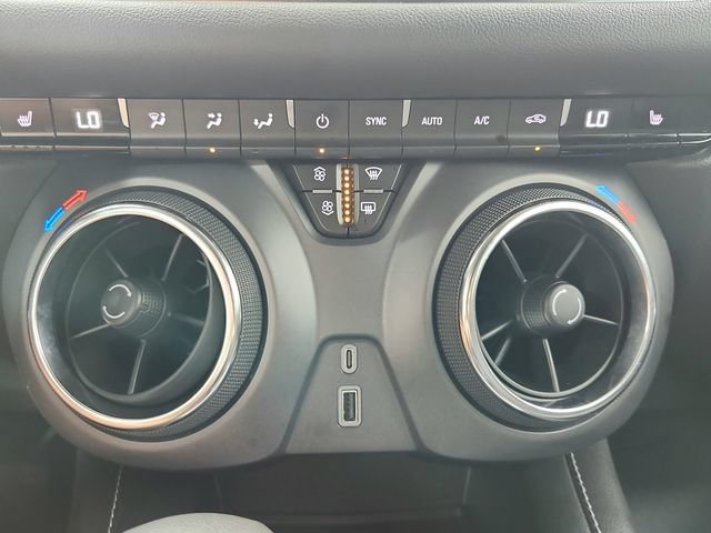 Used 2025 Chevrolet Blazer LT FWD image 31