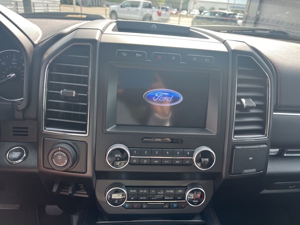 Used 2020 Ford Expedition Limited w/ Equipment Group 303A AWD/4WD image 13