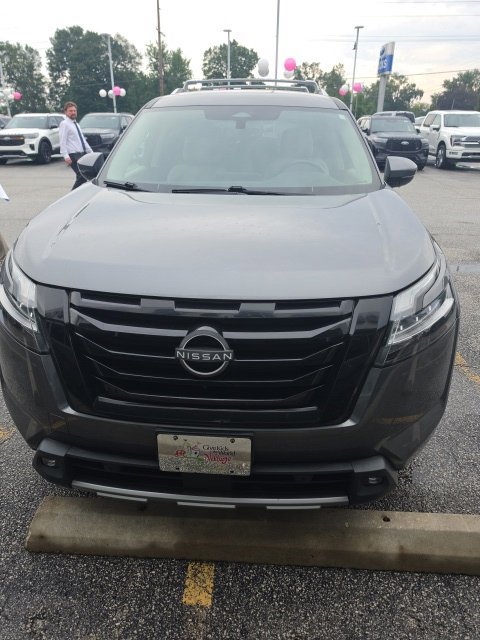 Used 2022 Nissan Pathfinder SL w/ SL Black Package