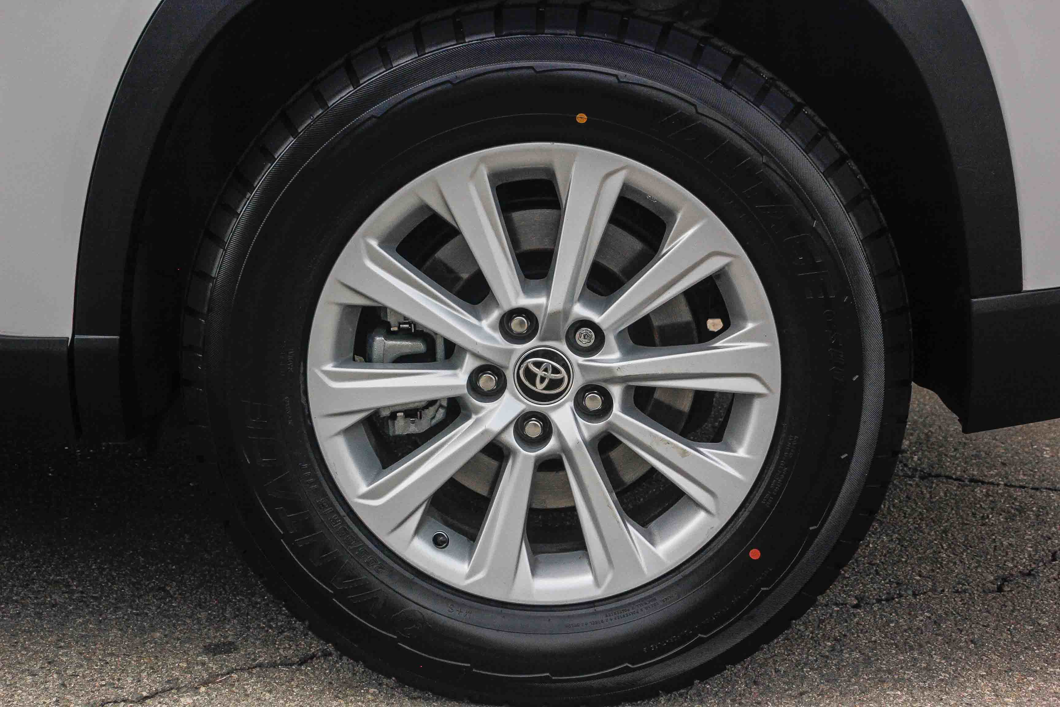 Used 2024 Toyota Grand Highlander XLE image 11