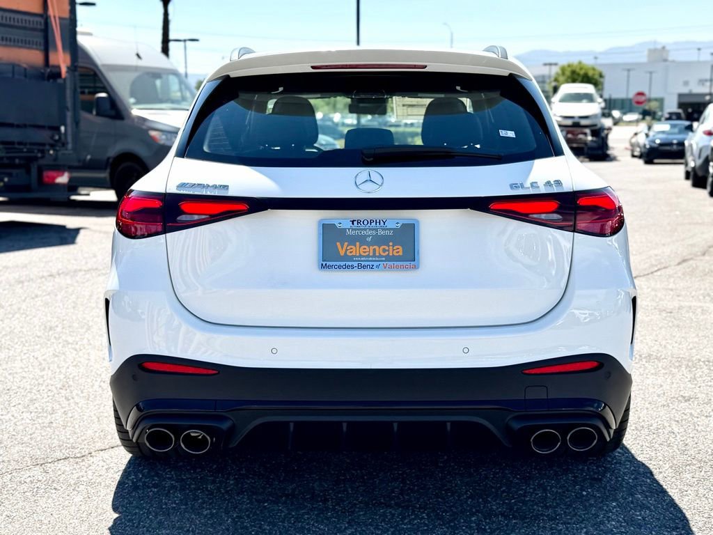 New 2026 Mercedes-Benz GLC 43 AMG 4MATIC image 9