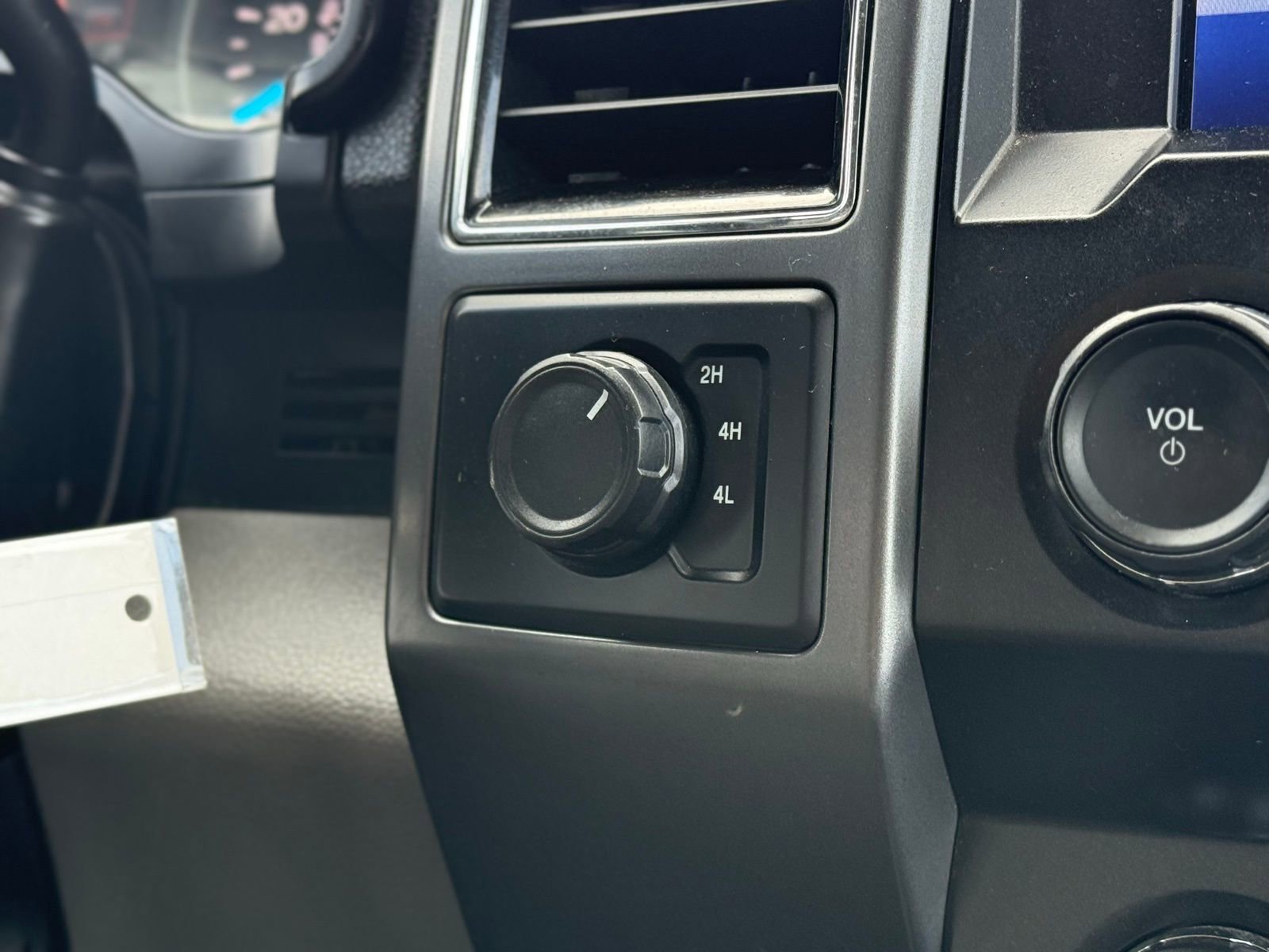 Used 2020 Ford F150 XLT w/ Equipment Group 302A Luxury image 18