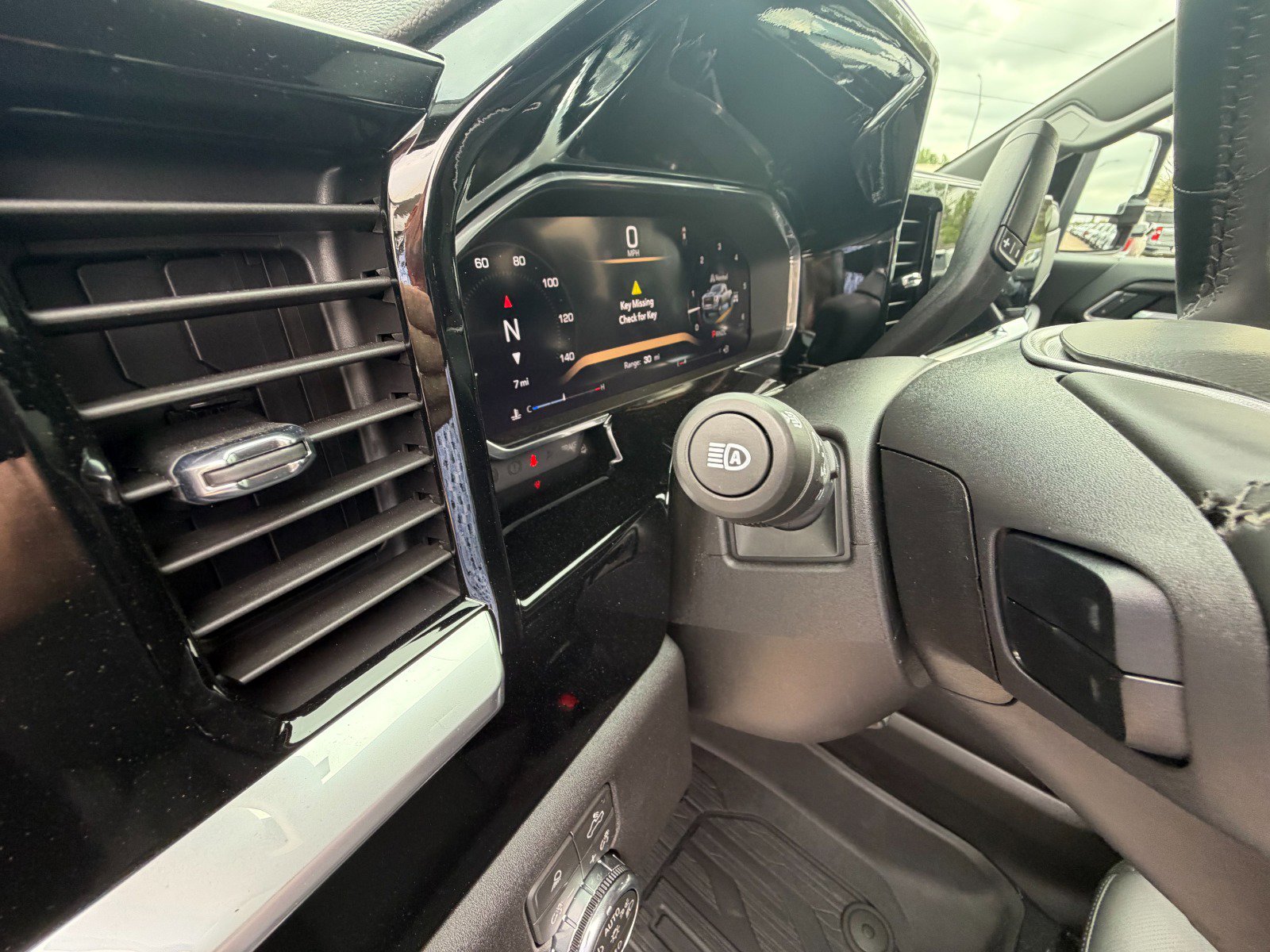 New 2026 GMC Sierra 3500 SLT w/ SLT Premium Package AWD/4WD image 15
