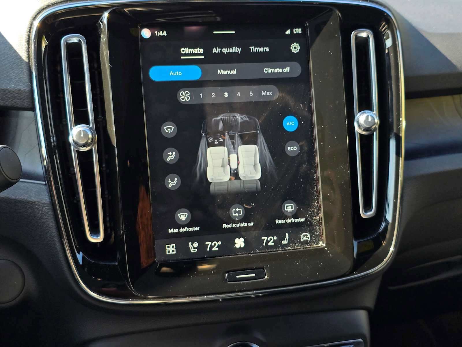 Certified 2023 Volvo C40 P8 Recharge Plus w/ Climate Package AWD/4WD image 25