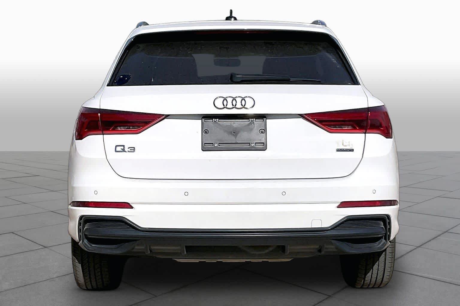 Used 2020 Audi Q3 2.0T Premium w/ Convenience Package AWD/4WD image 5