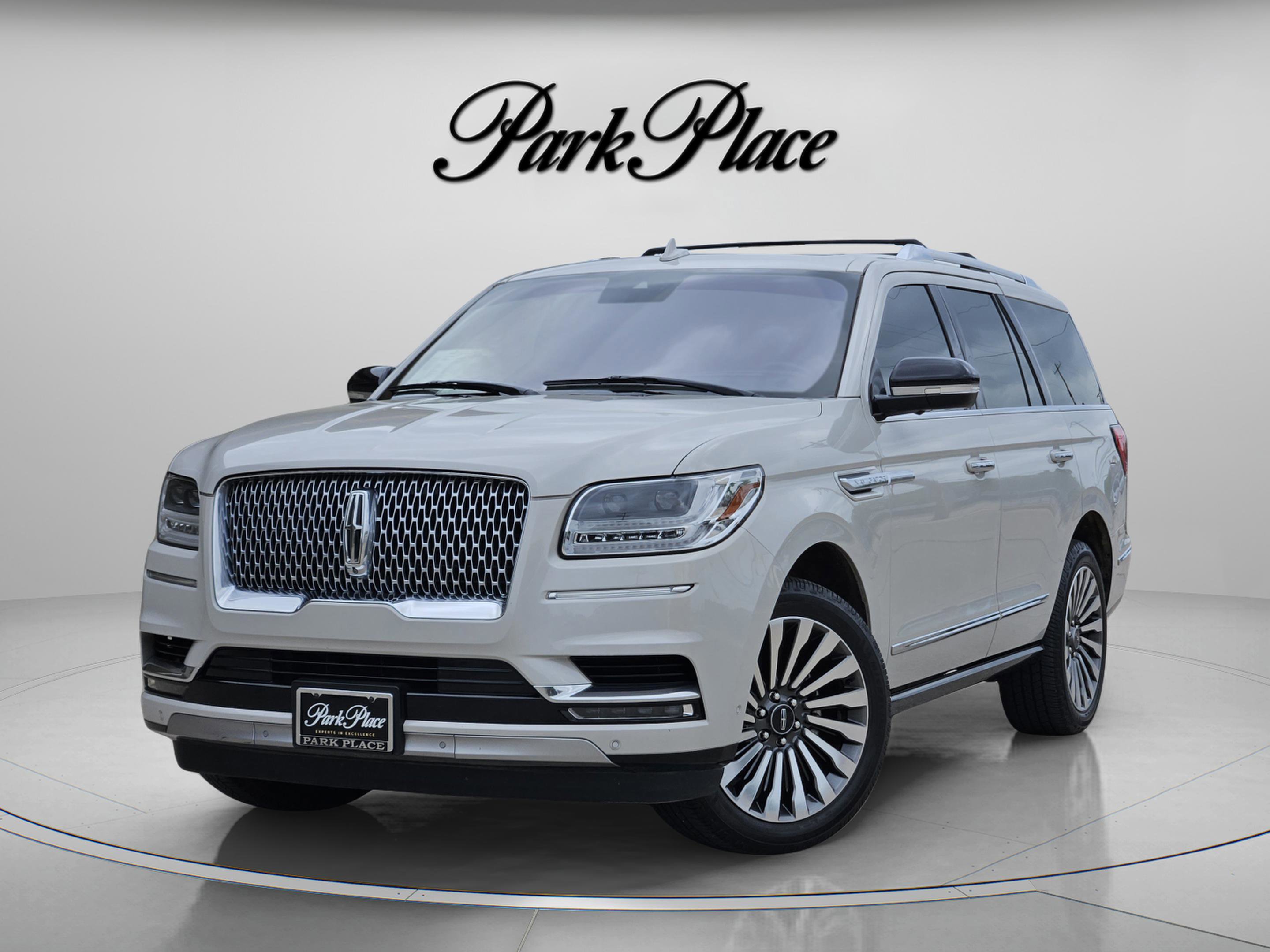 Used 2019 Lincoln Navigator Reserve AWD/4WD image 1