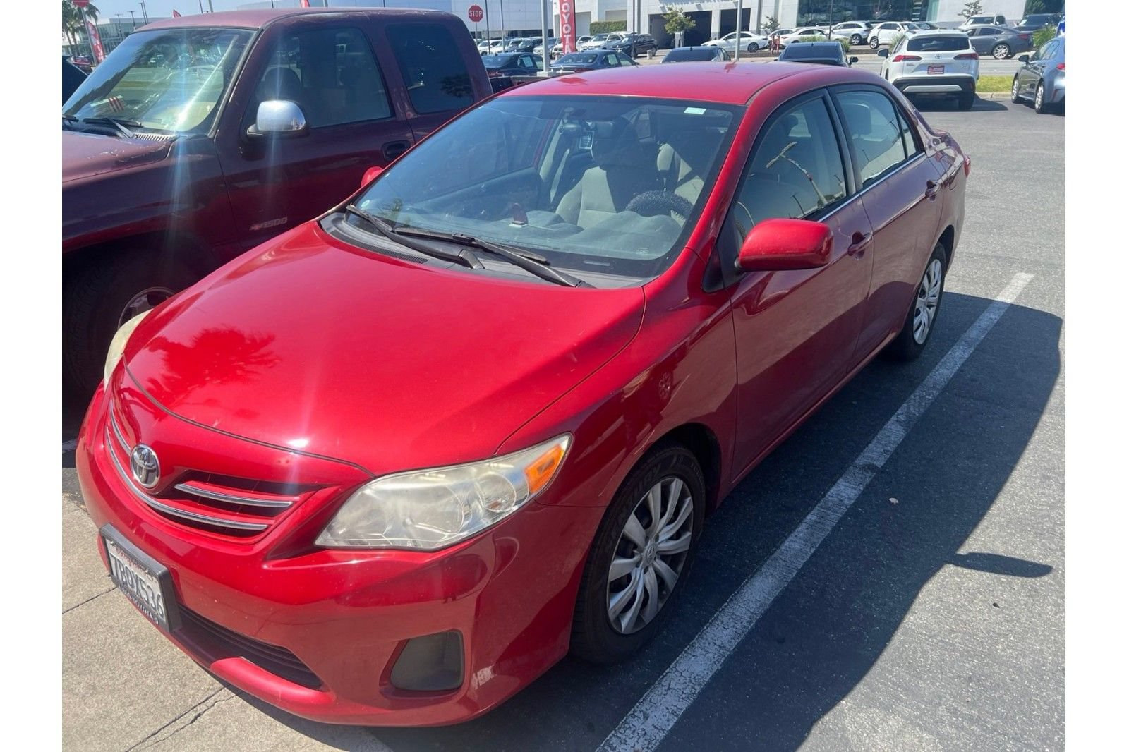 Used 2013 Toyota Corolla LE FWD image 2