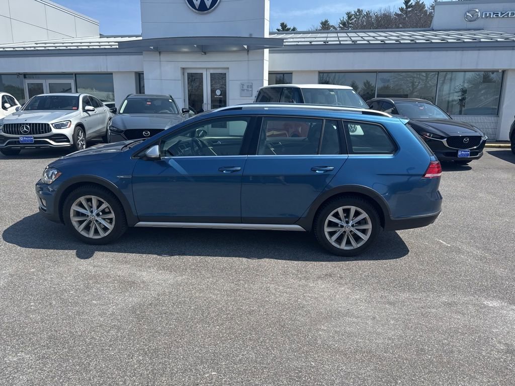 Used 2019 Volkswagen Golf Alltrack SE AWD/4WD image 11
