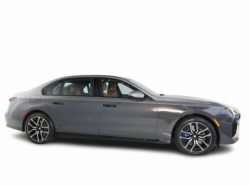 Used 2024 BMW i7 xDrive60 w/ Executive Package image 11