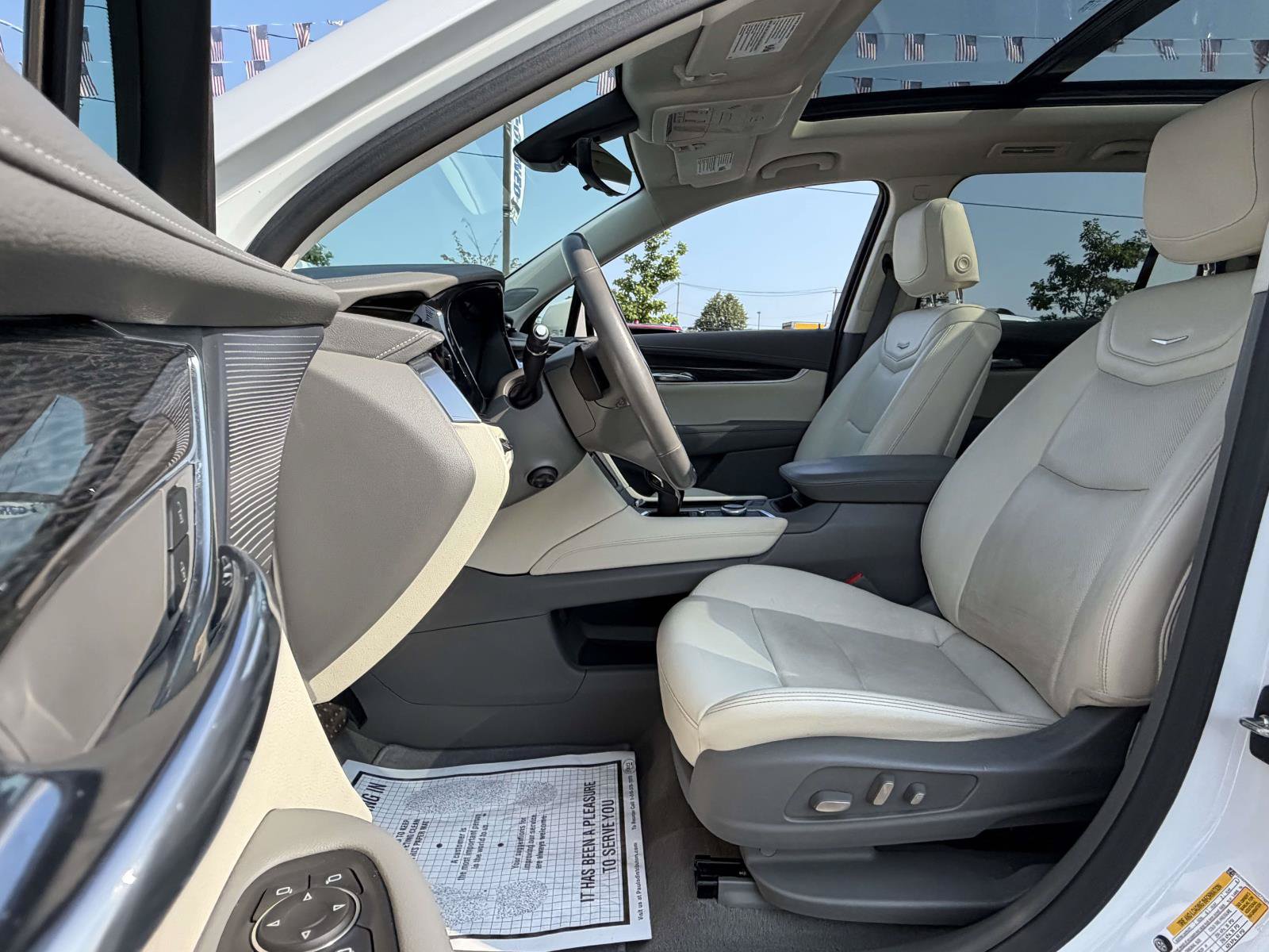 Certified 2022 Cadillac XT6 Premium Luxury w/ Technology Package AWD/4WD image 10