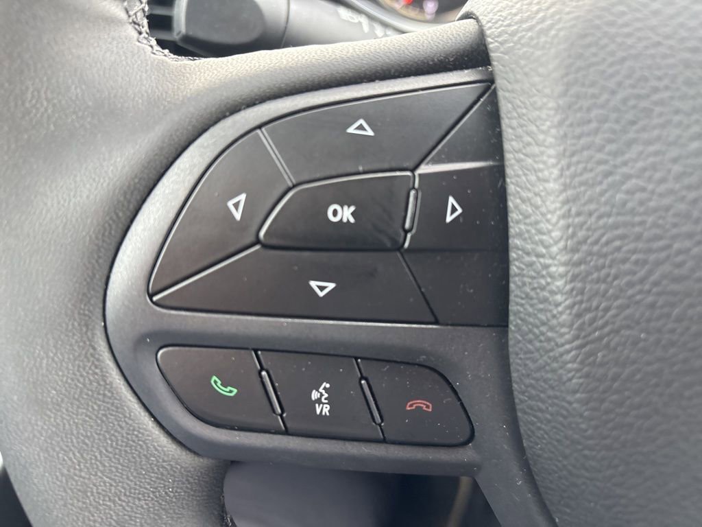 Used 2022 Jeep Cherokee Trailhawk w/ Comfort/Convenience Group AWD/4WD image 26