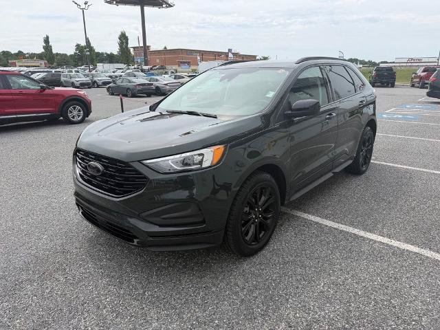 Certified 2022 Ford Edge SE w/ Black Appearance Package AWD/4WD image 4