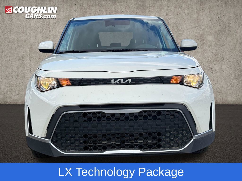 Used 2023 Kia Soul LX w/ LX Technology Package image 3
