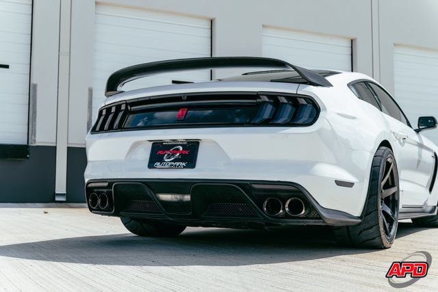 Used 2017 Ford Mustang Shelby GT350R w/ GT350R Equipment Group 920A RWD image 35