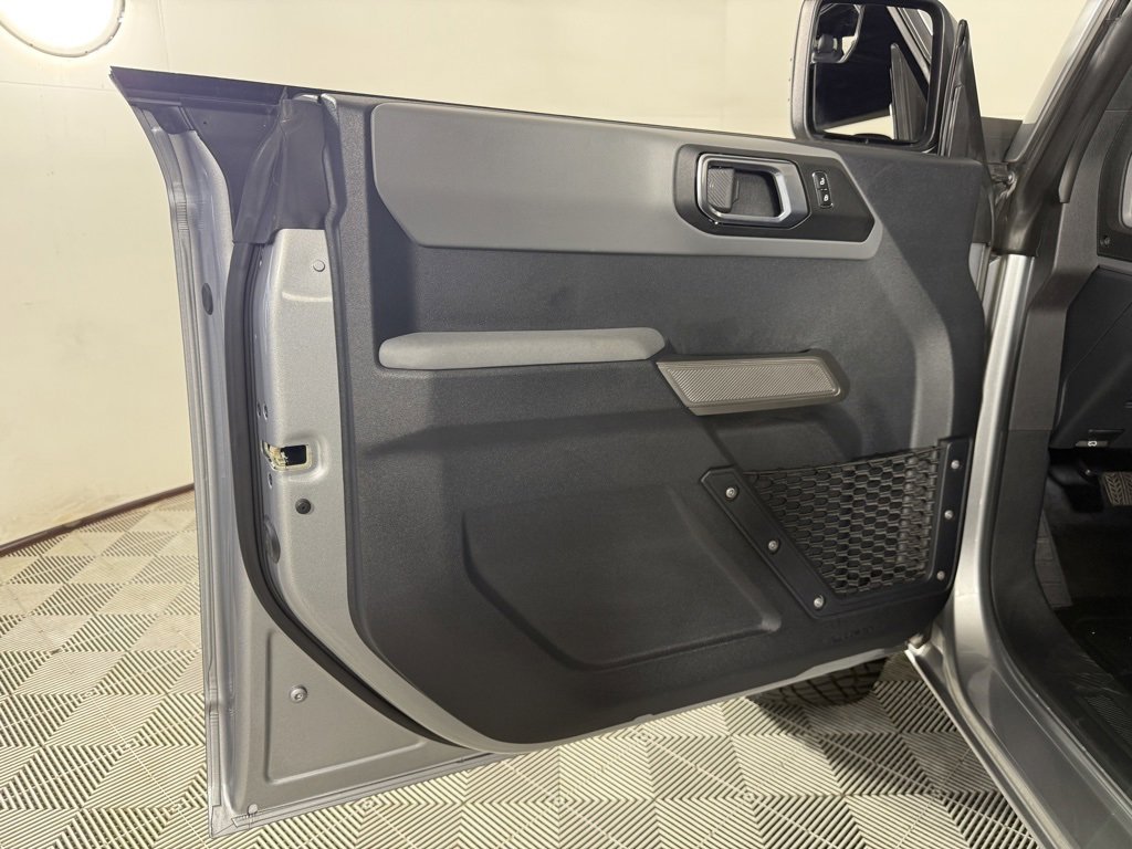 Used 2023 Ford Bronco Black Diamond image 22