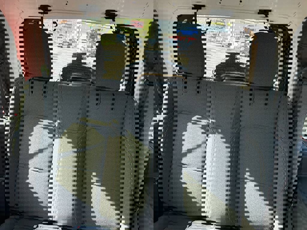 Used 2025 Jeep Wrangler Sport image 13