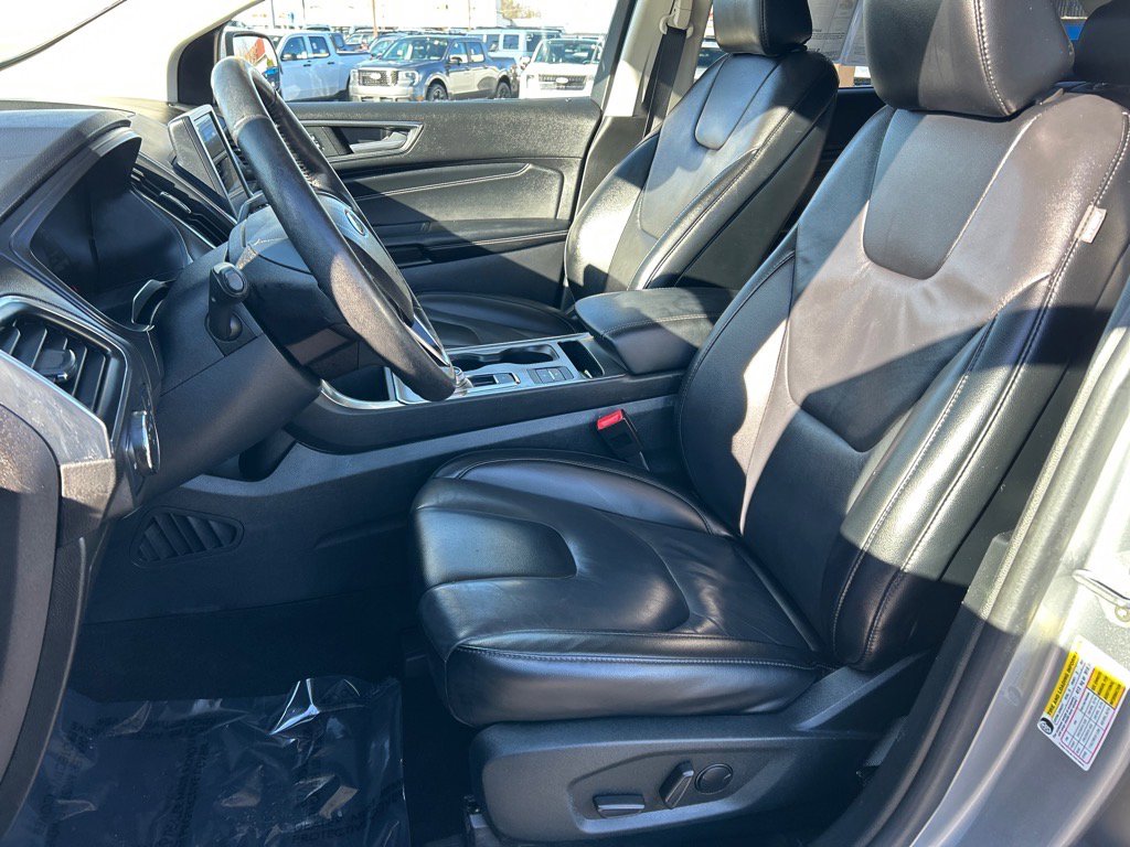 Used 2022 Ford Edge Titanium image 7