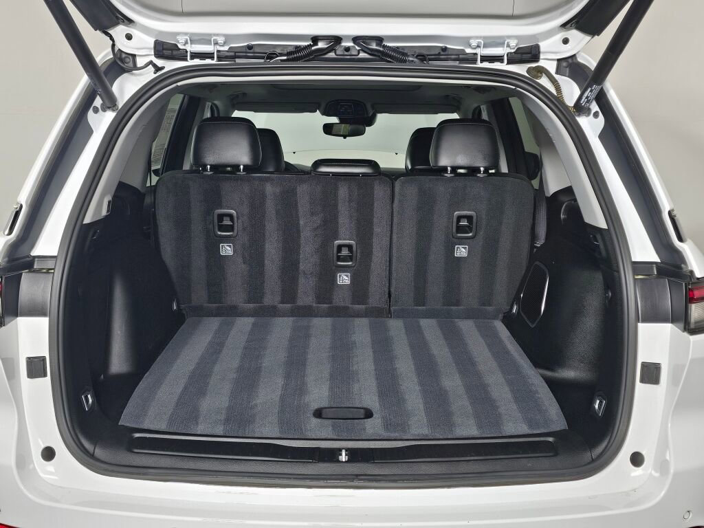 Used 2022 Jeep Grand Cherokee Limited 4xe w/ MOPAR Finishing Package image 15