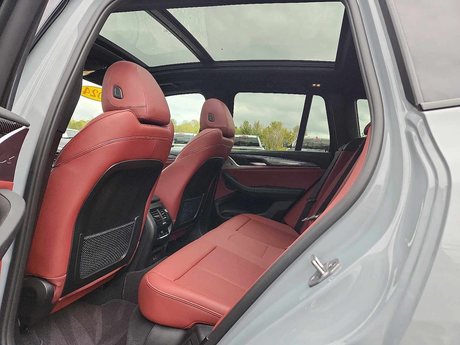 Used 2024 BMW X3 M40i w/ Premium Package image 10