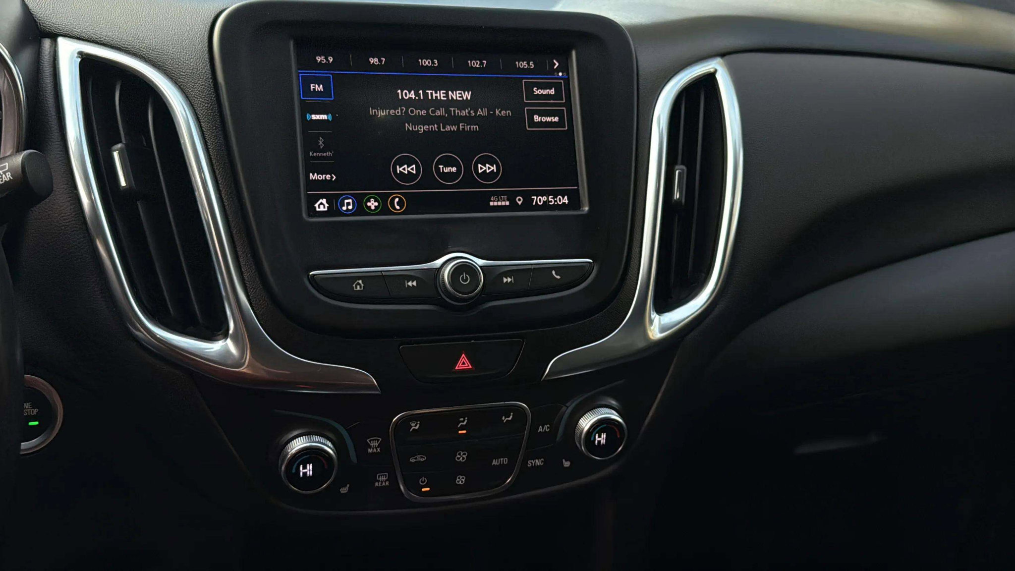 Used 2021 Chevrolet Equinox LT image 38