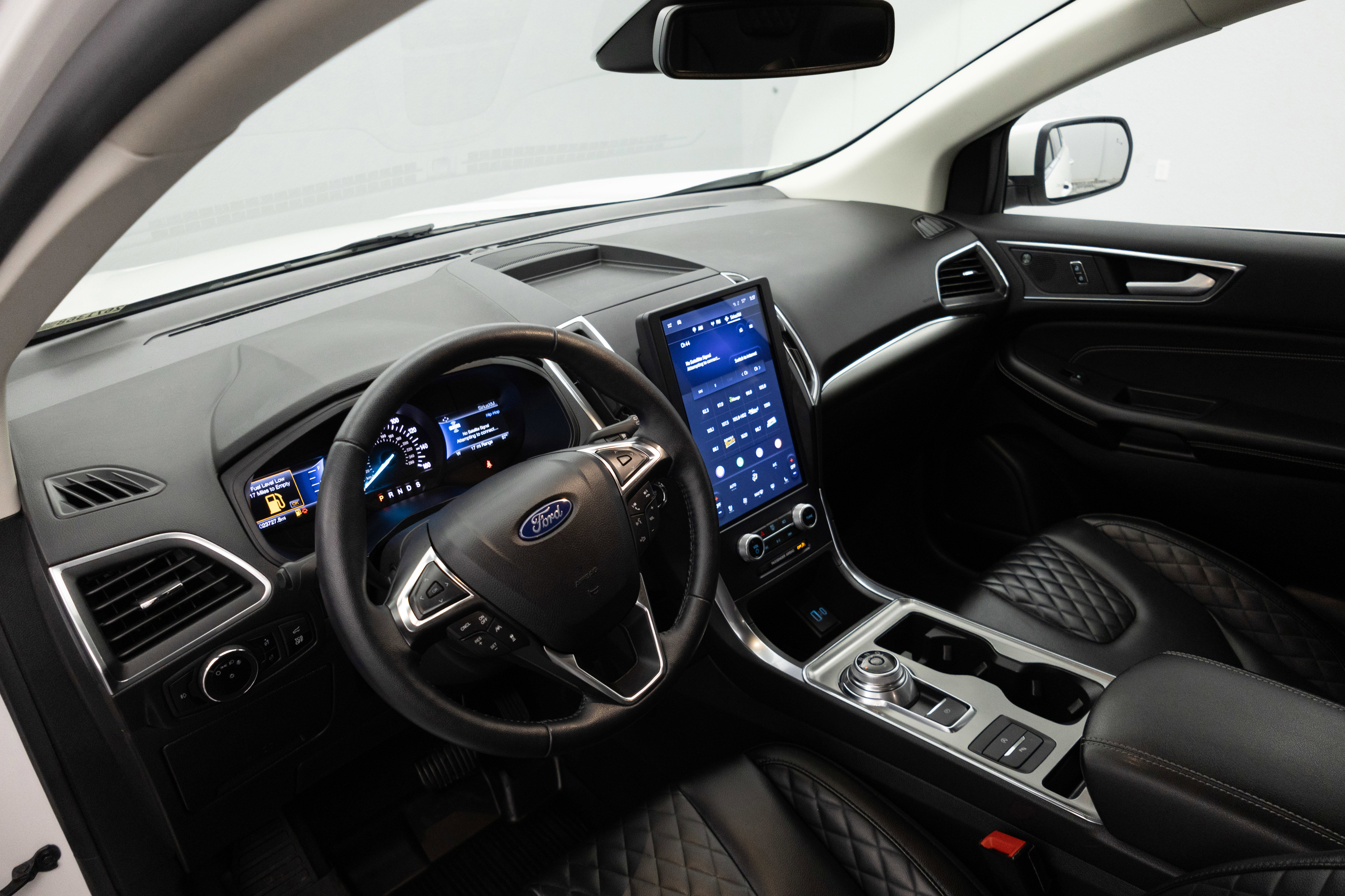 Used 2023 Ford Edge Titanium AWD/4WD image 24