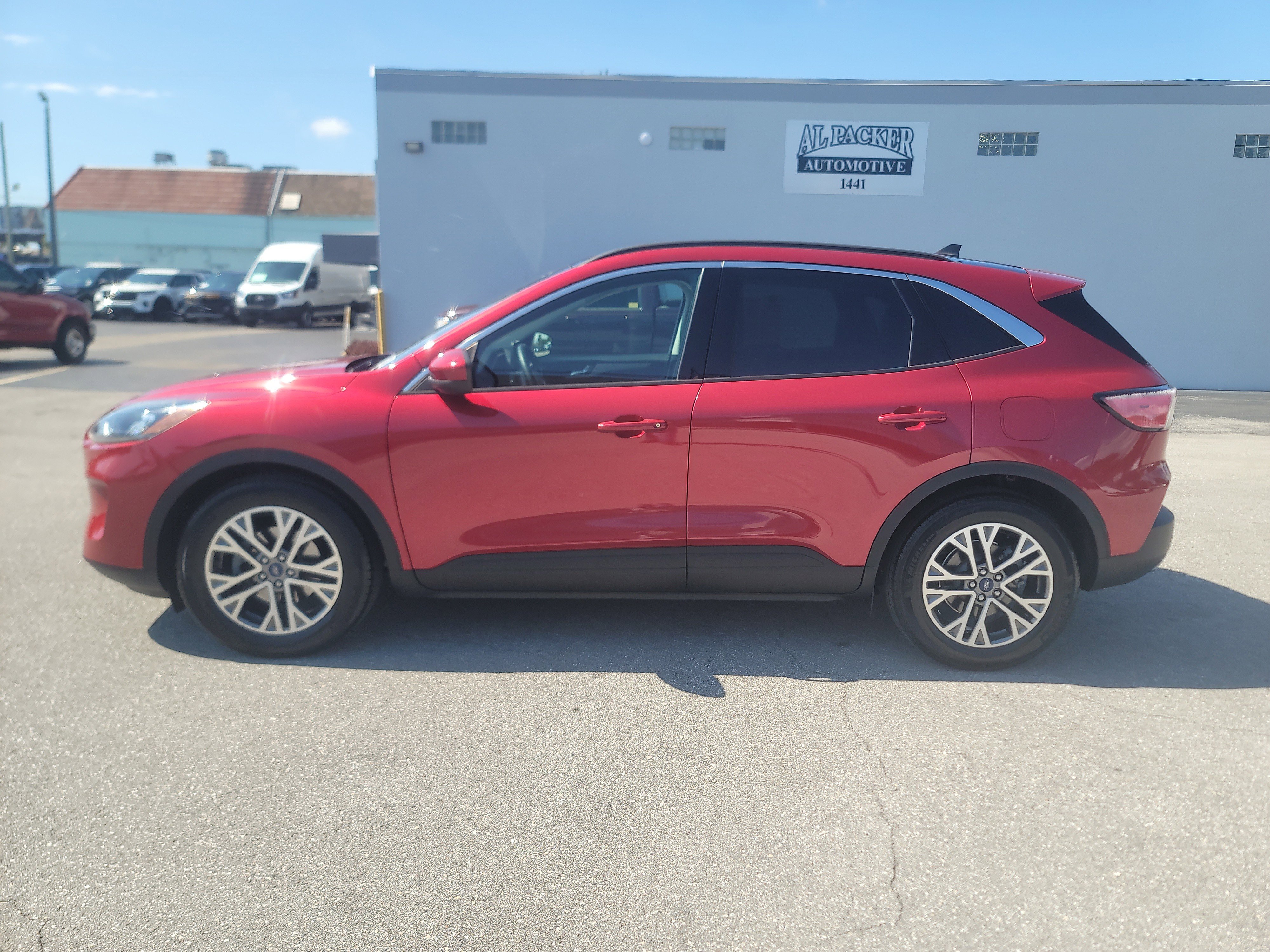 Used 2022 Ford Escape SEL FWD image 2