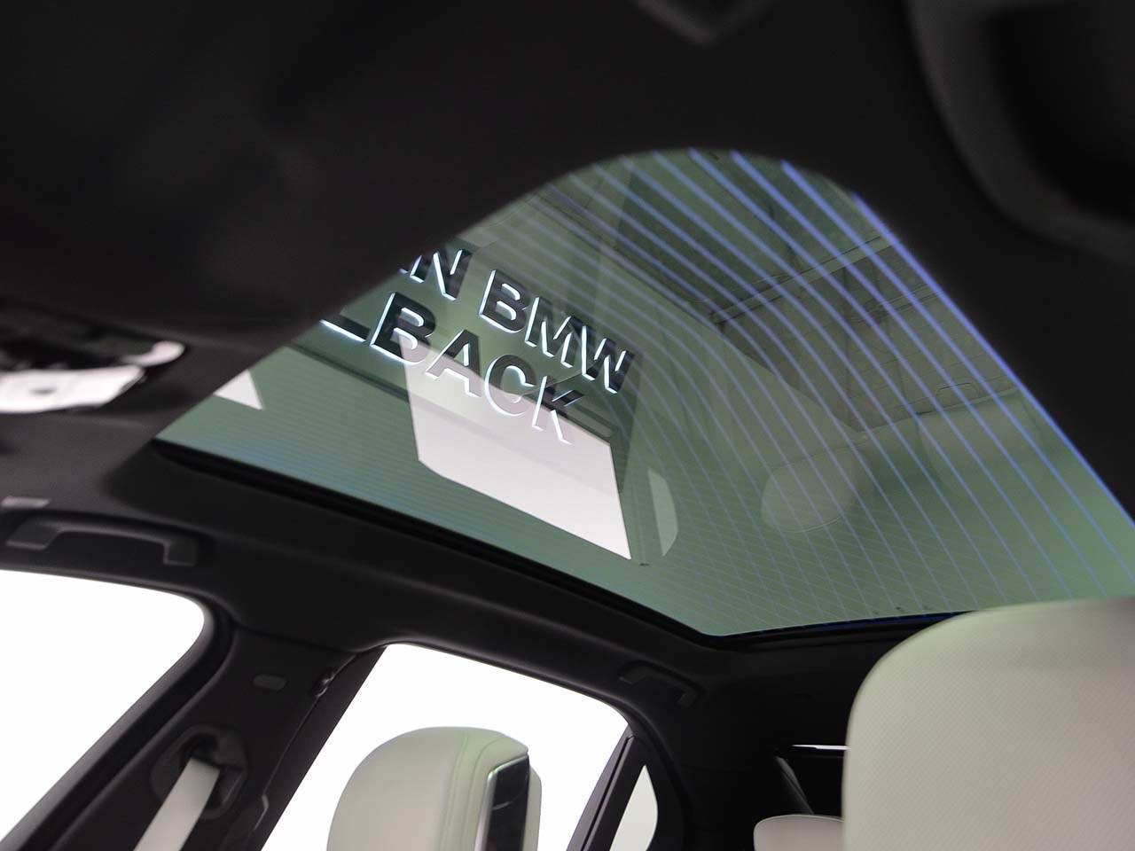 New 2026 BMW 750e xDrive AWD/4WD image 8
