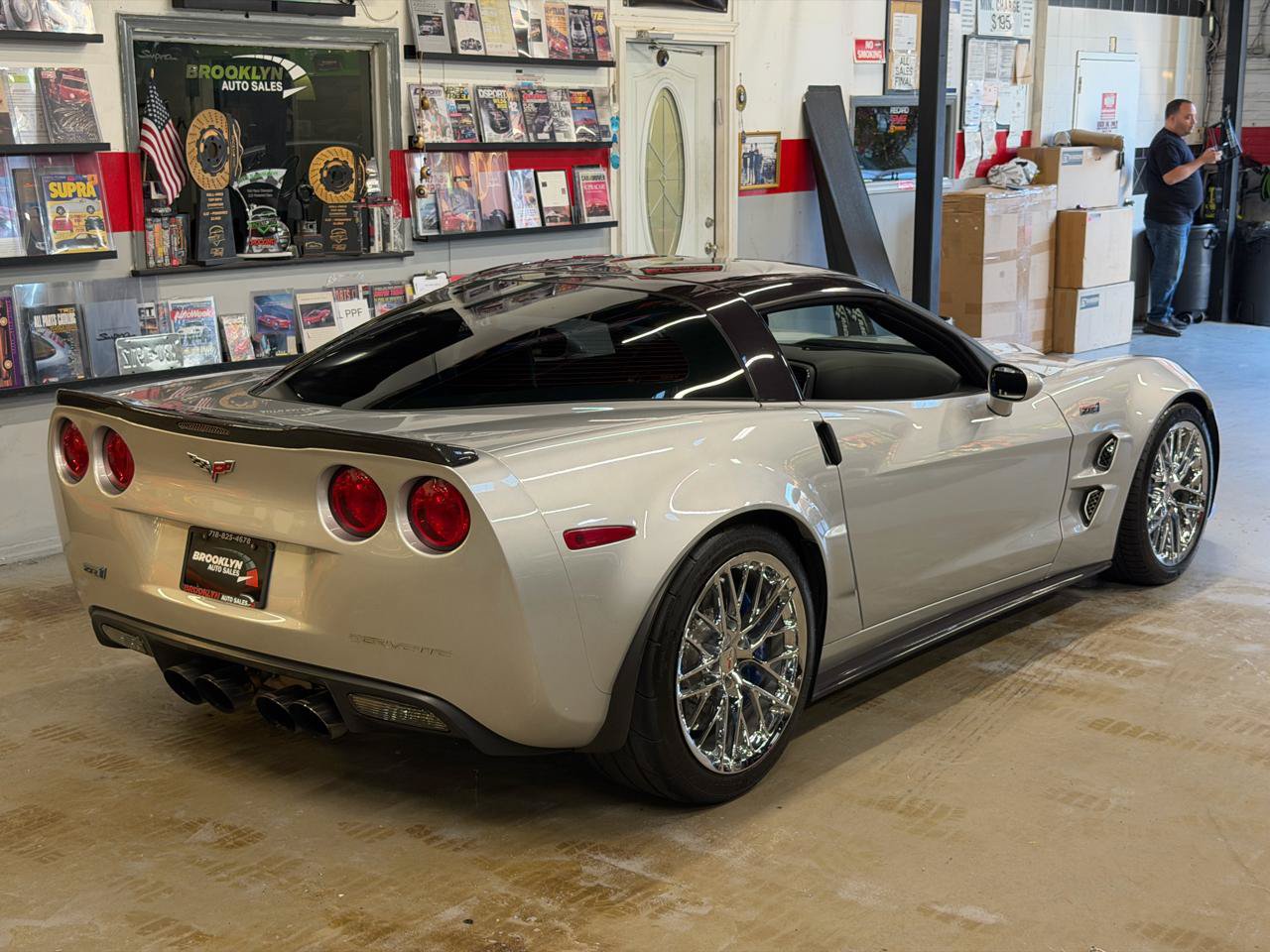 Used 2011 Chevrolet Corvette ZR1 w/ Preferred Equipment Group RWD image 6