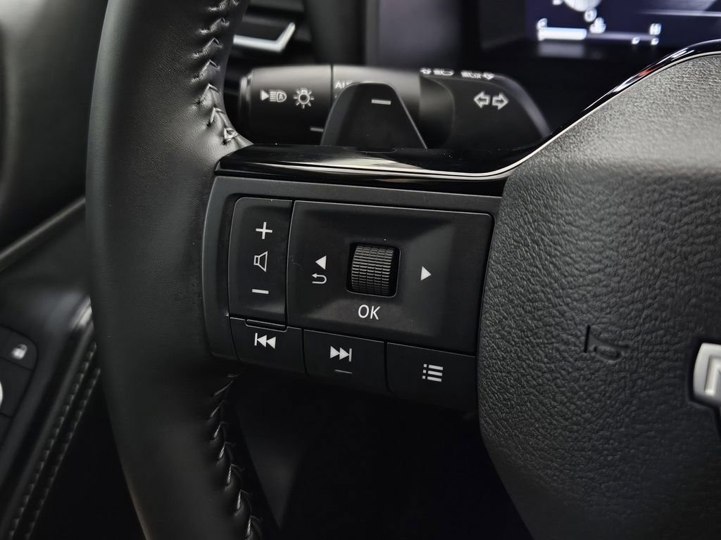 Used 2025 Nissan Rogue SL image 20