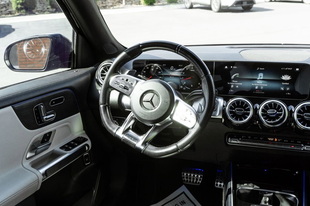 Used 2022 Mercedes-Benz GLB 35 AMG 4MATIC image 12