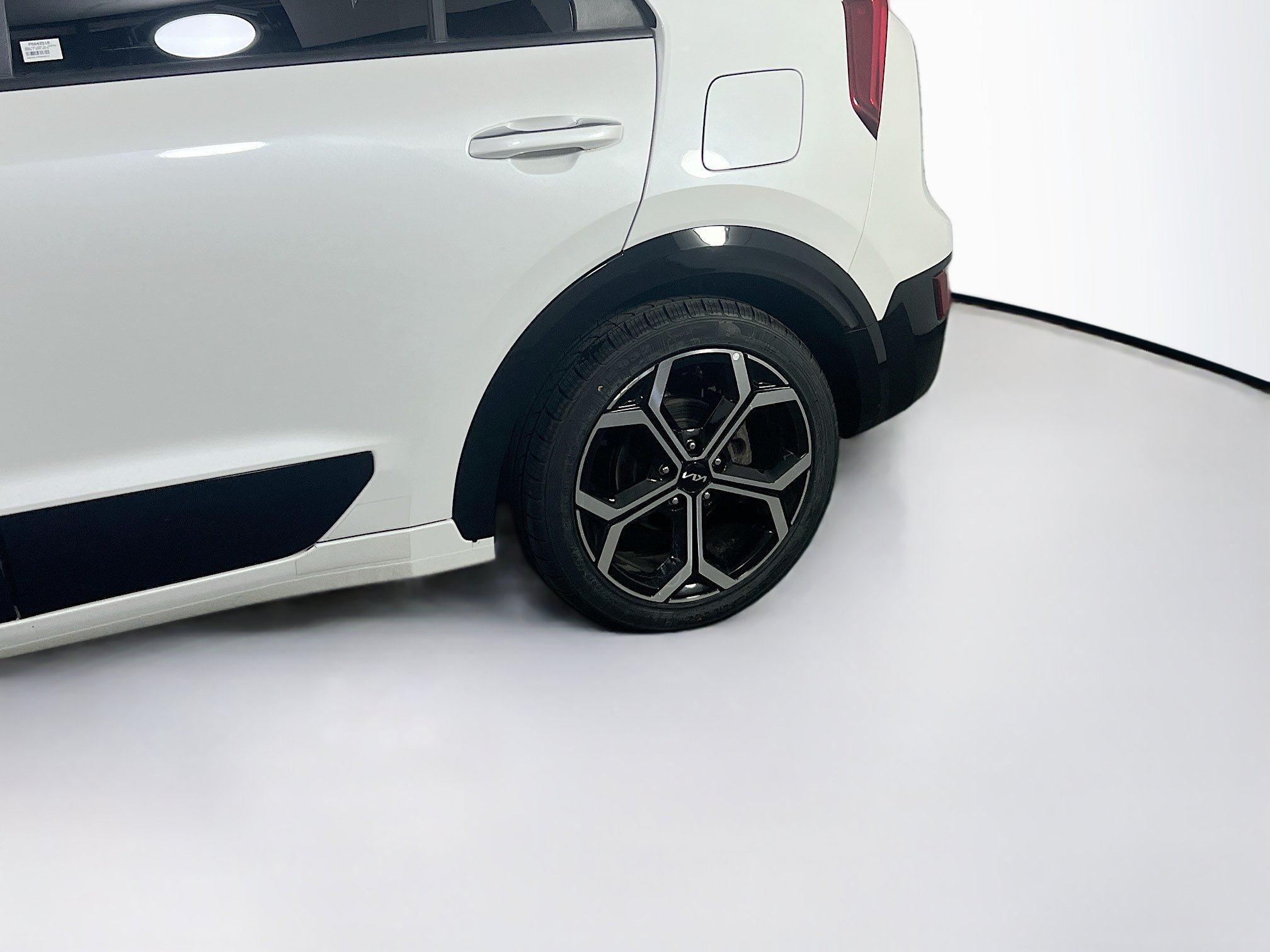 Used 2023 Kia Niro SX Touring FWD image 31