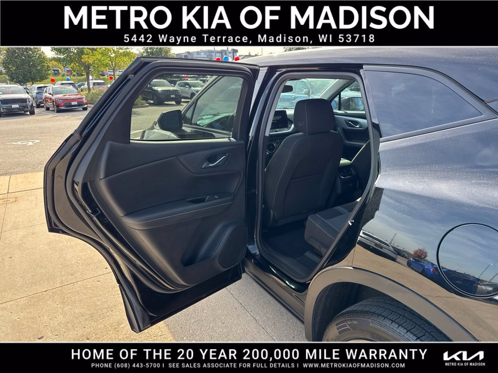 Used 2023 Chevrolet Blazer LT AWD/4WD image 27