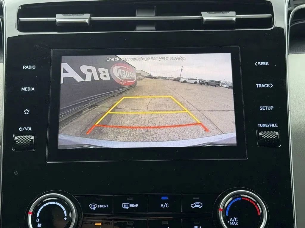 Used 2023 Hyundai Tucson SEL image 9