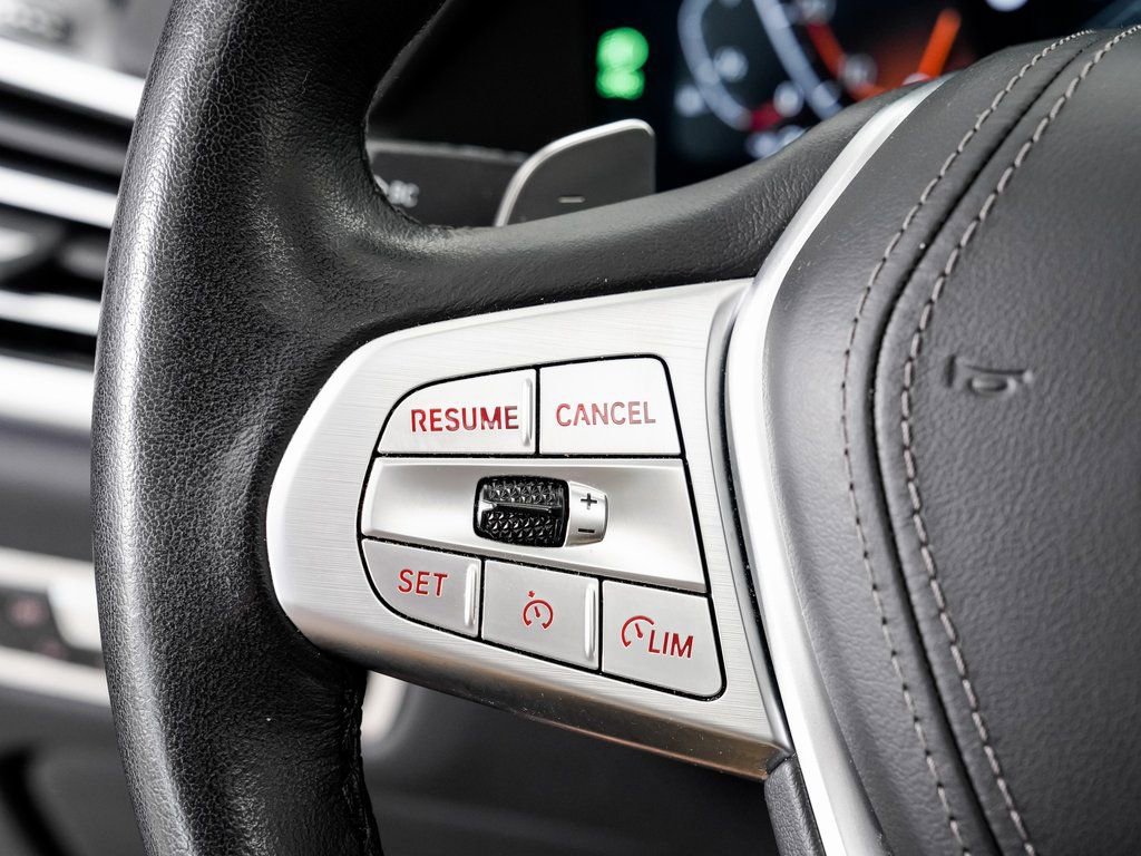 Used 2022 BMW X7 xDrive40i w/ Premium Package image 12