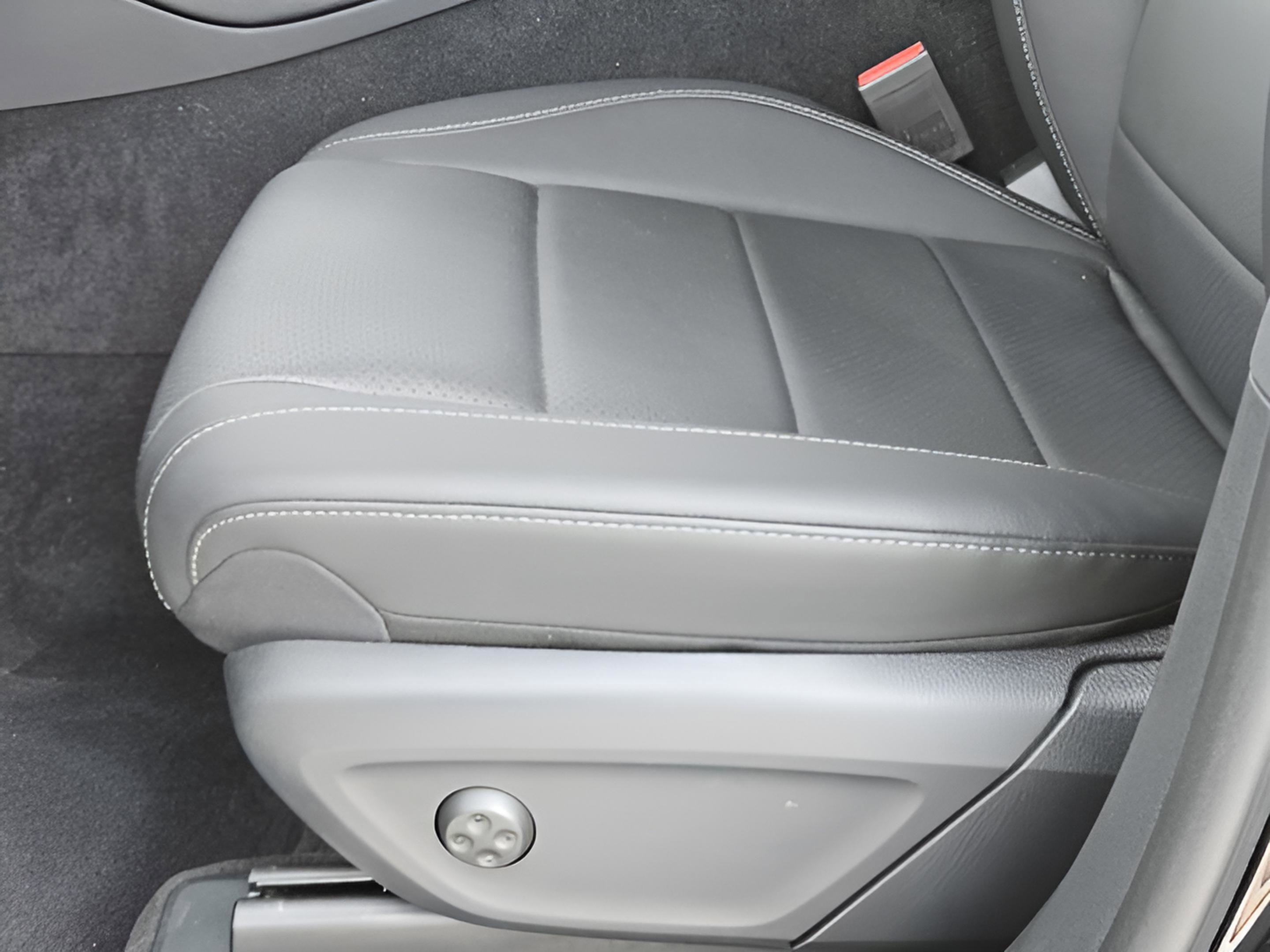 Certified 2025 Mercedes-Benz GLE 450 4MATIC image 23