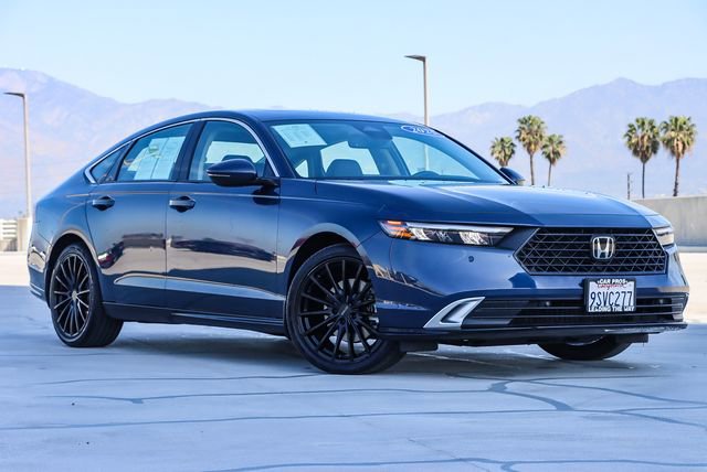 Used 2025 Honda Accord Touring video 2