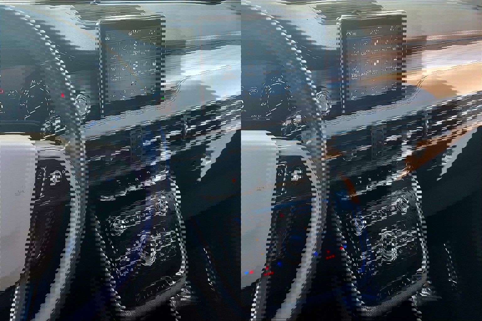 Used 2020 Lincoln Corsair AWD w/ Equipment Group 101A image 7