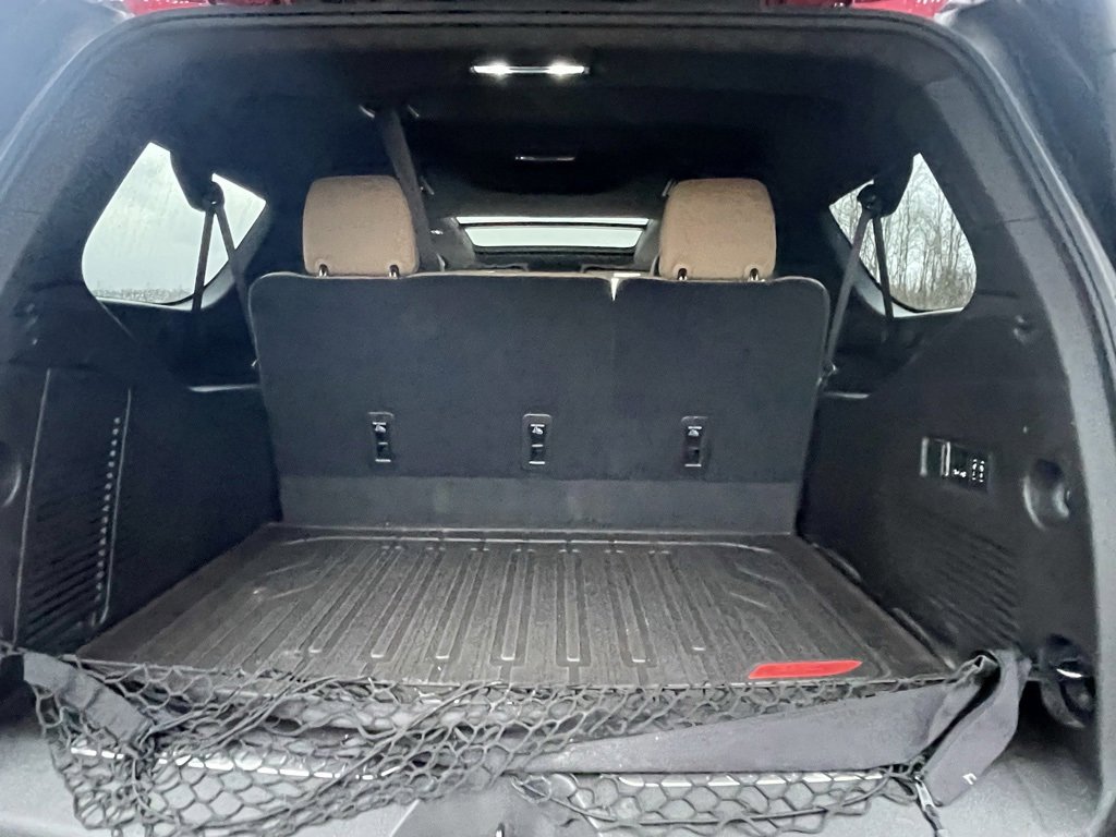 Certified 2021 Chevrolet Suburban Premier w/ Premium Package image 23