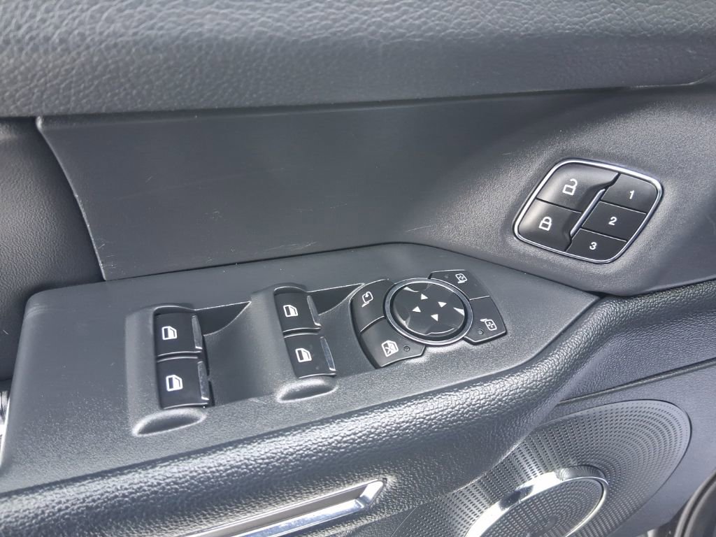 Used 2024 Ford Expedition Max XLT image 25