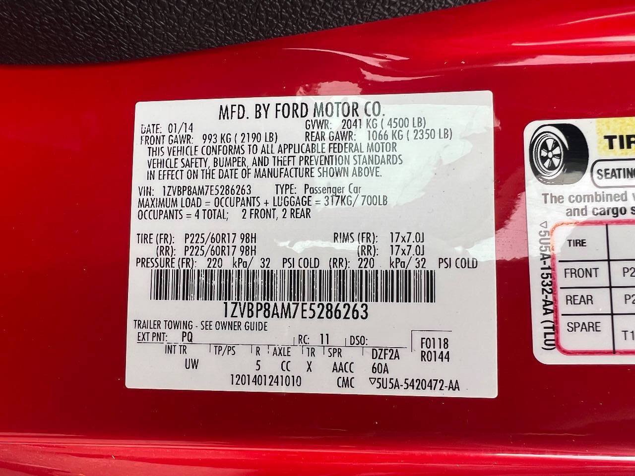 Used 2014 Ford Mustang Coupe RWD image 25