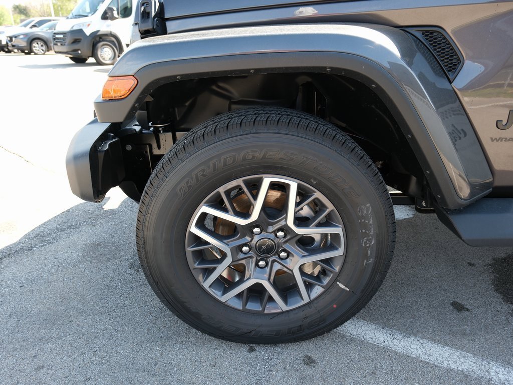 New 2025 Jeep Wrangler Sahara image 15