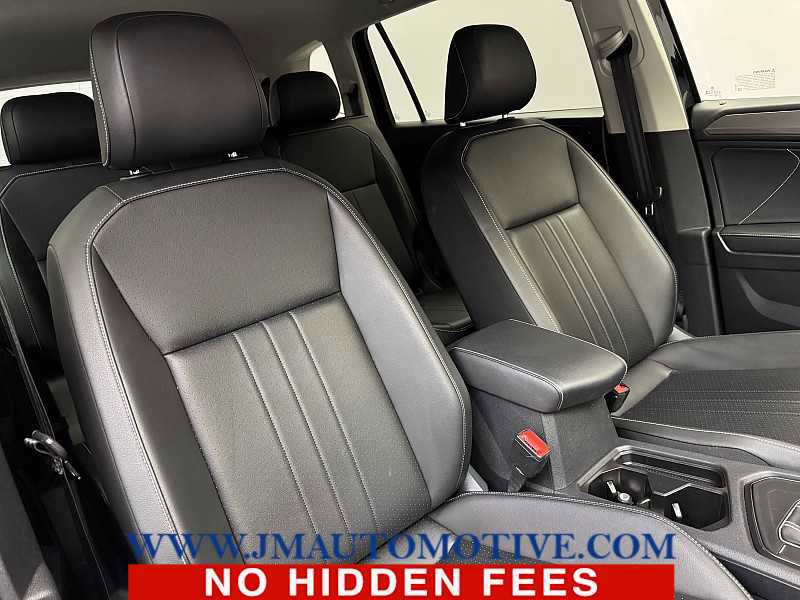 Used 2024 Volkswagen Tiguan SE image 22