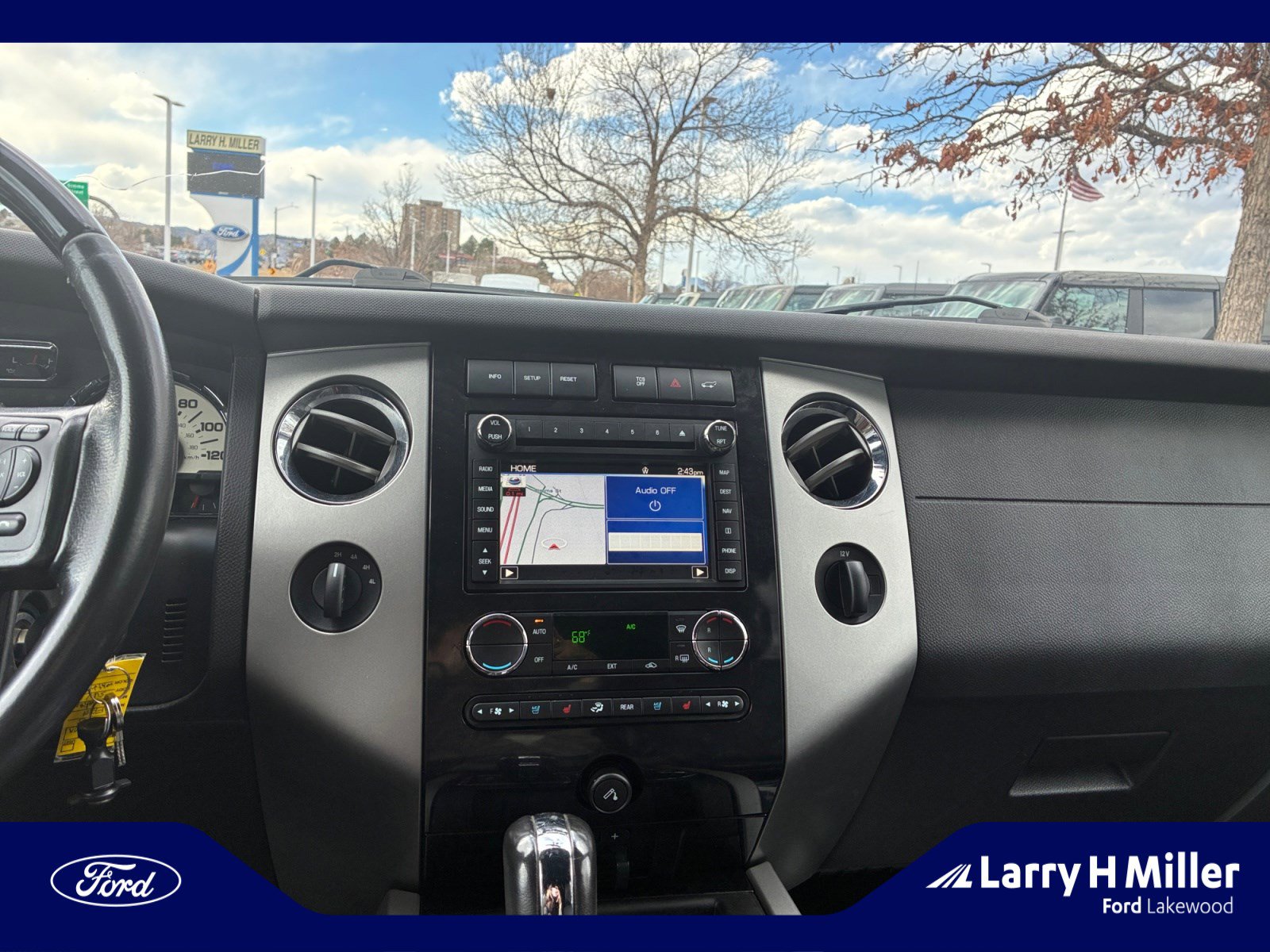 Used 2013 Ford Expedition EL Limited image 12