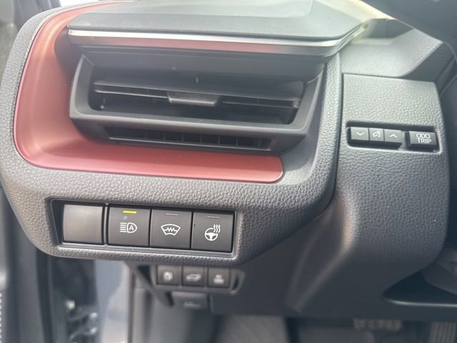 Used 2025 Toyota Prius Plug-In Hybrid w/ Limited Premium Package image 24