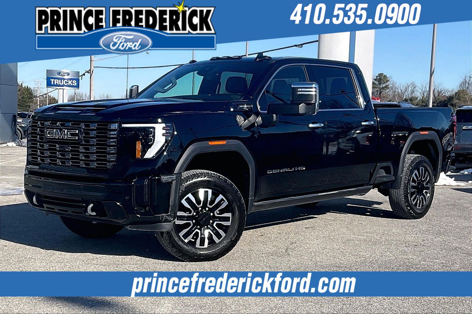Used 2025 GMC Sierra 3500 Denali Ultimate image 3